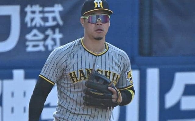 阪神連覇のキーマン　佐藤輝明の”変貌ぶり”を大物OBが指摘！今季は「トップ3の打者へと成長を遂げるだろう」