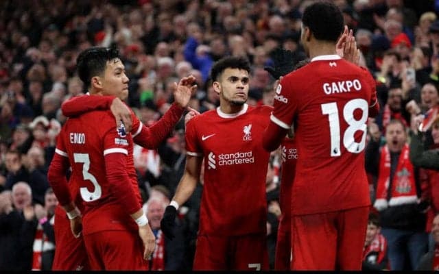 クロップ監督が状態懸念の遠藤航に「日曜日から大きく改善したとは言えない」