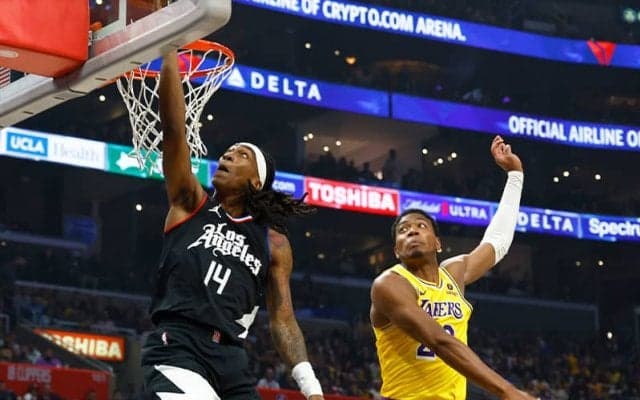 レイカーズ・八村塁が決勝弾含む17得点の活躍…“LA対決”最大21点差からレブロン躍動し逆転勝利