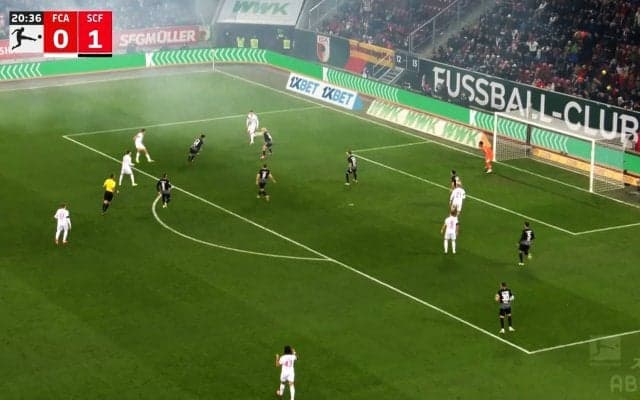 堂安律がキャプ翼・石崎了に変身？ 魂の“顔面ブロック”で大ピンチを救った瞬間！ 強烈シュートの衝撃に倒れ込んで「大丈夫か？」「心配だよ」などの声