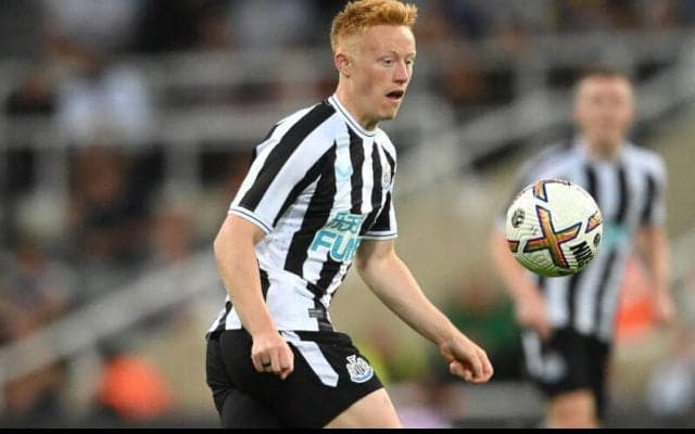 トロント、昨夏にニューカッスルを退団したマシュー・ロングスタッフをフリーで獲得！