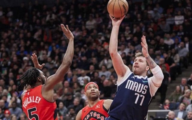 25歳を迎えたルカ・ドンチッチが誕生日にNBA史上初の30得点超えトリプルダブルを達成