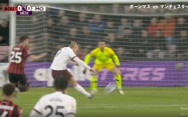 スタジアム震撼！「当たったら死ぬだろ…」「もはや暴力」「怖すぎる」怪物FW・ハーランドが“殺人級”弾丸シュートを炸裂した瞬間　逆足なのにエグすぎる強烈な一撃