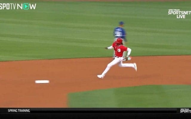 走って空飛ぶ“超人”デラクルーズ 今季は大谷翔平と盗塁王争いも フル出場なら昨季は57盗塁ペースの超俊足