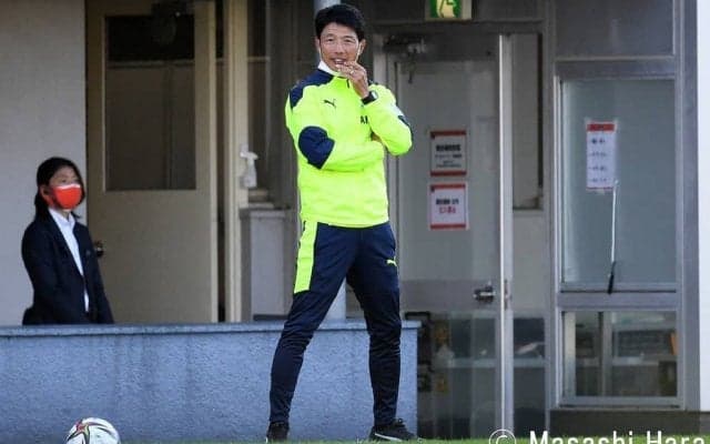 【24年「J3」展望】戸田和幸、中山雅史…“元日本代表”監督もズラリ「甘くない」J3リーグの魅力に迫る J2復帰を狙う松本と大宮の「共通点」(2)