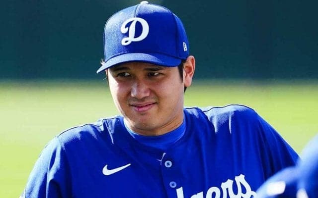 大谷翔平の“内股”に「目がいってしまう」　驚愕の角度…まさかの足元にファン熱視線