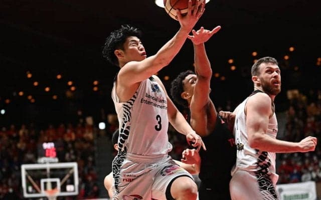 島根スサノオマジックがアルバルク東京に勝利…安藤誓哉が古巣相手に29得点の活躍