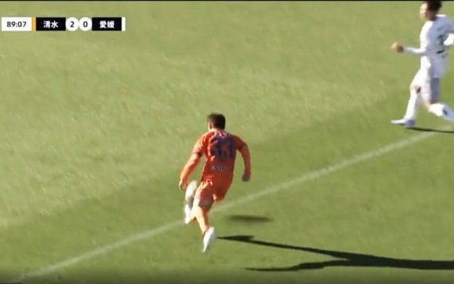 「おしゃれ」「レベチだ」乾貴士、“神アシスト”が話題沸騰！ 元日本代表MFのアウトサイドキックを駆使したベルベットパスにファン歓喜「バケモノだ」「うんま」