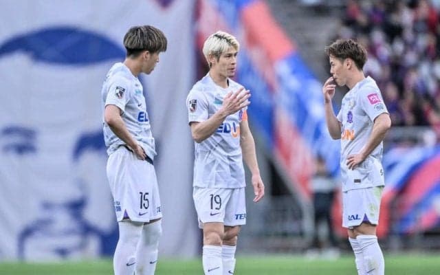 【J1広島がFC東京戦で交代カードを切らずに戦った深謀遠慮(2)】試合中に見せた“隙”を気づきながら糧に……「監督は出ている選手をすごく信頼してくれている」