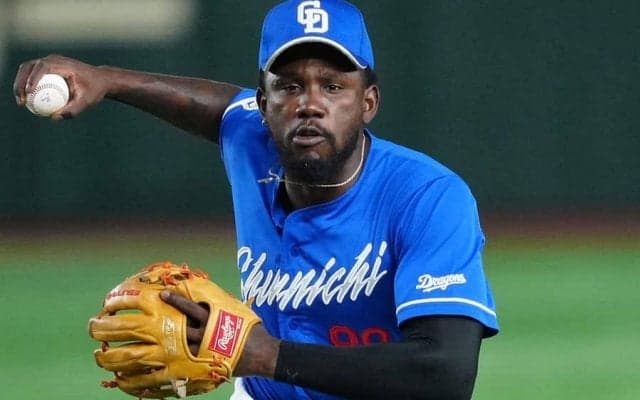 中日助っ人が「神すぎる」　本職以外で見せた超絶美技…ひしめく“名手”「上手し」