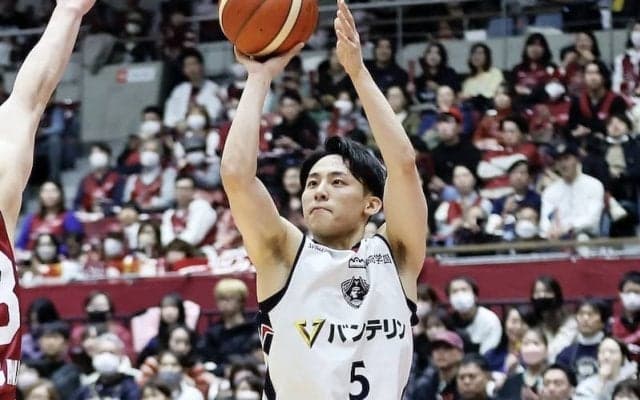 横浜BCが神奈川ダービーで雪辱を果たす…河村勇輝とカイ・ソットがダブルダブル