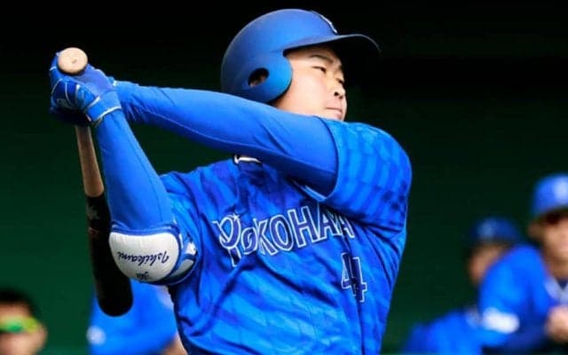 衝撃の打率.636…DeNA22歳逸材が「やばすぎ」　名球会右腕から特大弾「開幕ショート確定」