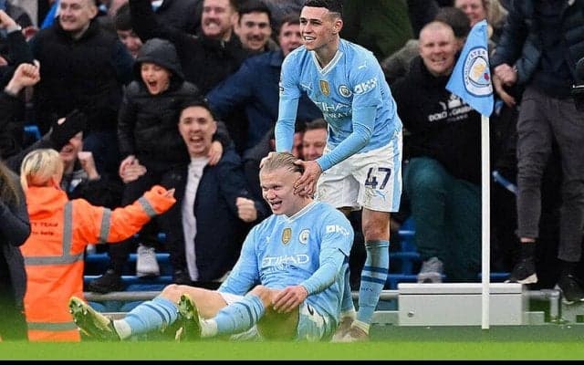 フォーデン圧巻2発で逆転シティがユナイテッドにシーズンダブル！　1pt差維持で次節リバプールとの首位攻防戦へ【プレミアリーグ】