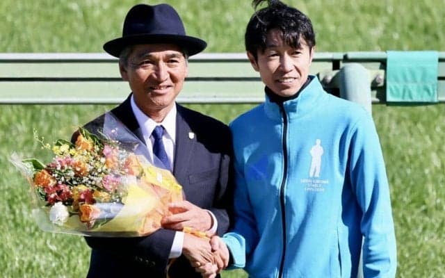 東西で調教師が無事最終出走を終える…小桧山師「（最後のレースで）武豊騎手が負けた馬で口取りしようと言ってくれた」