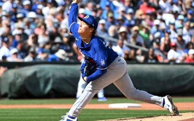 「とんでもない第一印象」山本由伸の快投に北米メディアも脱帽！「補強選手最大のインパクトを残す」と活躍に太鼓判