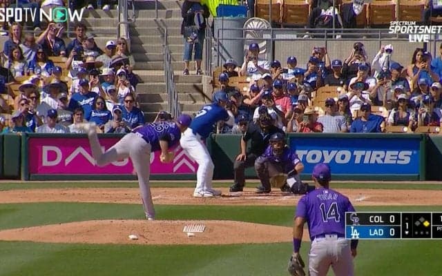 全然崩れないじゃん！大谷翔平に細心の注意を払った相手バッテリー、ぎりぎりに決めたはずのカーブが簡単に打たれて無念そう
