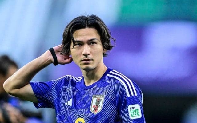 「一瞬で抜き去る感じ最高!!!」南野拓実がPSGの選手2人を置き去りにした「キレキレ足裏フェイントドリブル」にリーグ・アン公式が注目！「キレバケモンすぎる」と絶賛の声