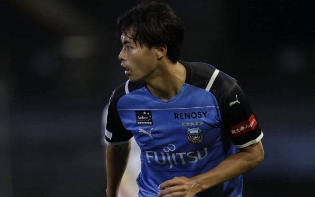 三笘薫はスタメンを確保した瞬間、欧州へ　フェイントのキレは何倍も鋭くなった