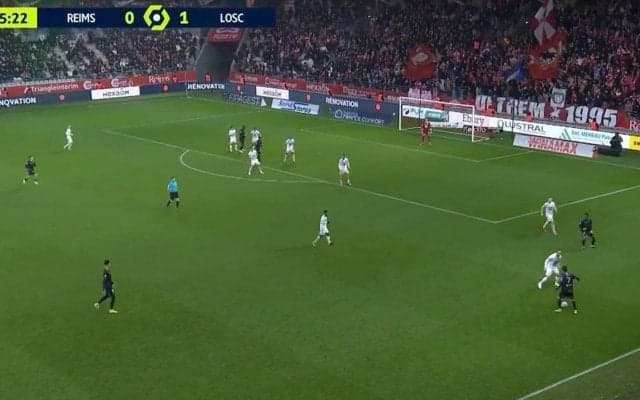 「めっちゃ純也さん見てる」中村敬斗から伊東純也へ“超滞空パス”炸裂でファン興奮　日本代表ホットライン開通で美しすぎるサイドチェンジからチャンス創出の瞬間