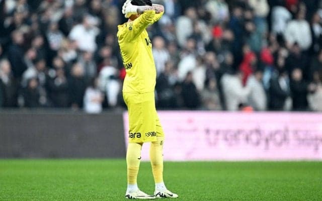 「恥ずかしい」「プロ失格だ」トルコで生まれた衝撃の失点が話題に、八百長まで疑われる始末「そう思われても仕方ないだろう」