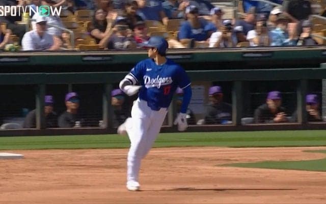 えっ、入ってなかったの？大谷翔平、今季のプレーで一番慌てただろう瞬間 確信の当たりが本塁打にならずフェン直に
