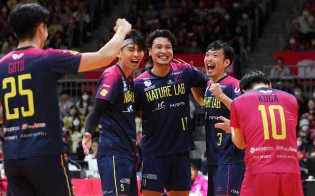 VリーグV1男子　東京GBがホームで連勝しファイナルステージ進出争いは混戦を極める