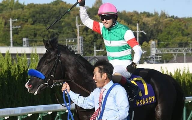 勝てばサトノダイヤモンド以来7年ぶりの記録!? 菊花賞馬ドゥレッツァが金鯱賞で始動