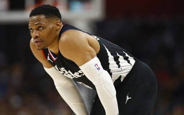 ラッセル・ウェストブルックが骨折した左手を手術…プレーオフ前の復帰を目指す