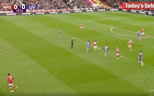 遠藤航が出場したら無敗！なぜ、リバプールの中心選手になれたか？ 理由が分かる“人を捕まえにいく”アタックが炸裂した瞬間　“プレミア屈指のアンカー”の戦い方が分かるシーン