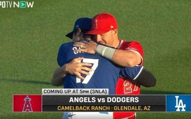 「エ軍オーナーは地獄に堕ちろ！」「トラウト兄貴も来年ドジャースかな？」大谷翔平とトラウトが“再会ハグ”→会話する瞬間　ネット上で様々な声 “何を話してたか？”推察も続出