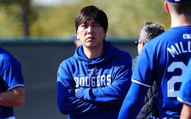 抱きしめられる水原通訳が「完全にお友達」　トラウトも嬉しそうな“再会”「羨ましすぎる」