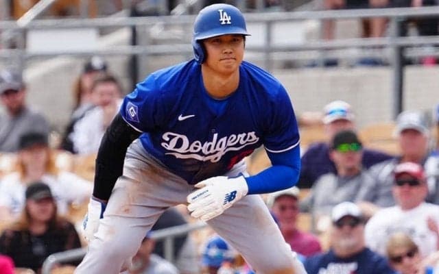 “瞬間移動”の大谷翔平が「速すぎ」　左飛で二進…長い足生かし「素晴らしいフォーム」