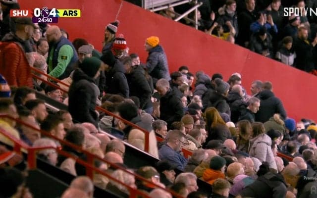 「拷問は耐えがたい」前半24分でなんと４失点！ 傷心ファンが早々に帰宅した一部始終…アーセナルの猛攻を食らってSNSも同情「返金くらいしないと」「日本では見ない」