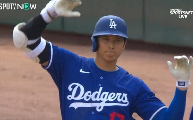 ついに出た！大谷翔平、密かに練習していた仲間の“クネッ”ポーズを初披露 ファンも大喜び「ついにきたー」「可愛いですわね～」