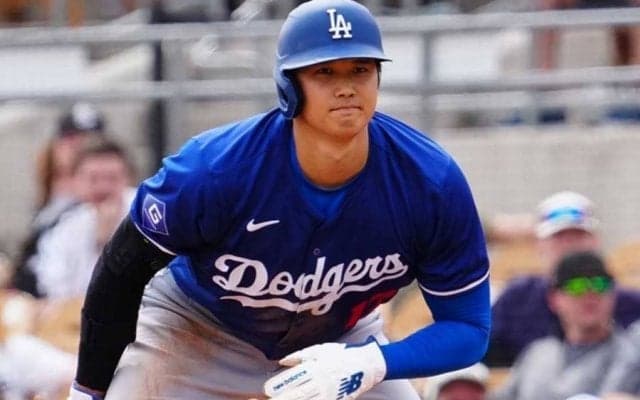 大谷翔平から漂うオーラ「カッコ良すぎ」　ベンチにいるだけでファン衝撃「オーナーみたい」