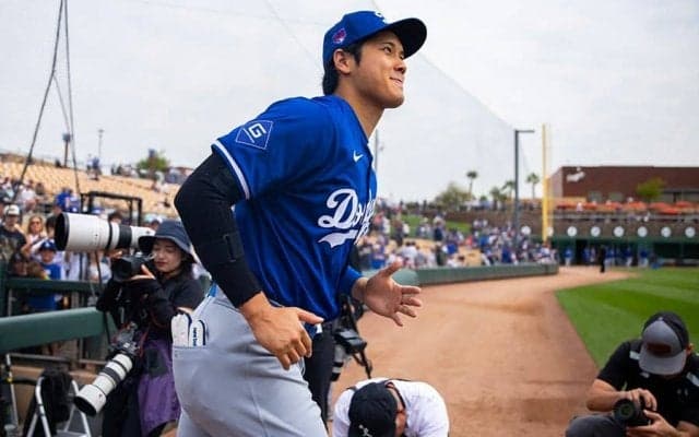 試合前に“異様な光景”…大谷翔平を前に「球場が大混乱」　敵軍記者驚愕「この男のせいだ」