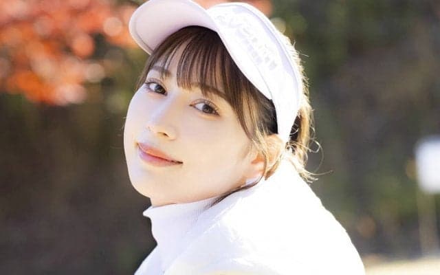 雪平莉左が朝イチのティーショットで完璧な一打 打つ前にどんな素振りをしたのか