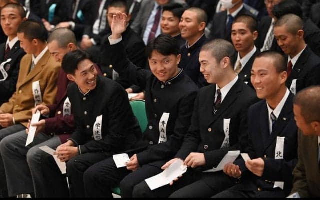 日本に勇気を与えられる宣誓を　青森山田・橋場公祐主将　センバツ