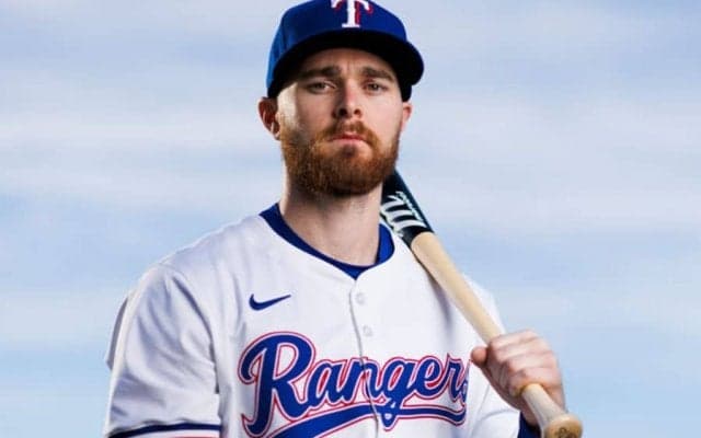 エ軍は「何で出したんや」　戦力外で放出→打率4割無双…30歳が「メジャーでいい」