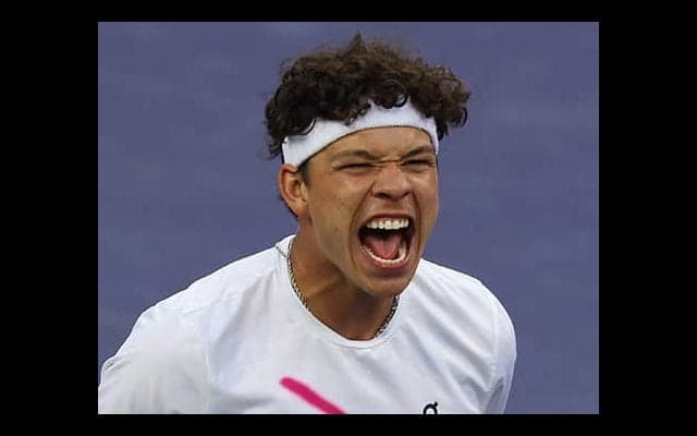 21歳シェルトン 年下に初勝利