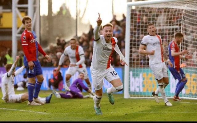 橋岡途中出場ルートンがウッドロウの劇的弾でドローに持ち込む【プレミアリーグ】