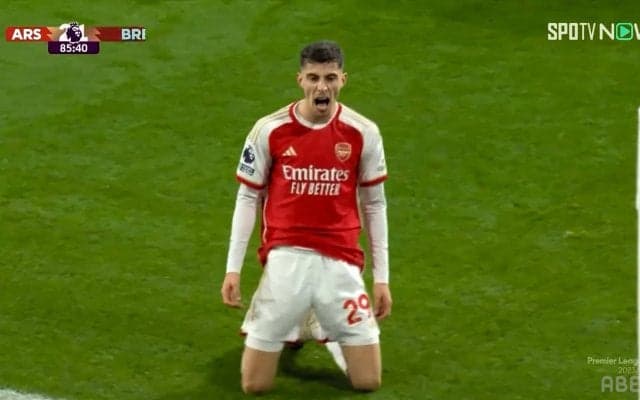 「何が起きても僕たちは仲間」劇的ゴールのアーセナルFW、痛恨ミスのGKを完全擁護！ 破竹の８連勝に導いた男の熱い魂を「ファミリーだ」「団結は本当に大事」などファン絶賛