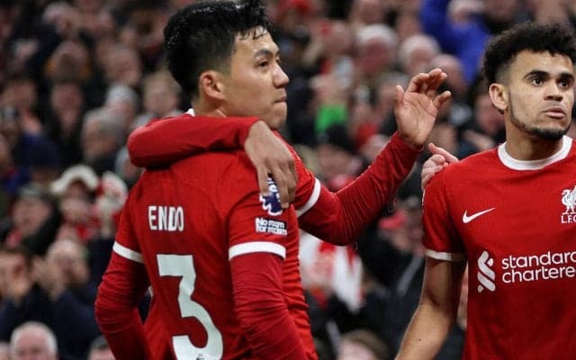 「流石にエグい」「凄すぎる」デ・ブライネ封じた遠藤航がシティ戦のPOTMに選出、クラブOBも「素晴らしい選手」、ファンも驚きの声「最高峰の戦いで選ばれるとは」