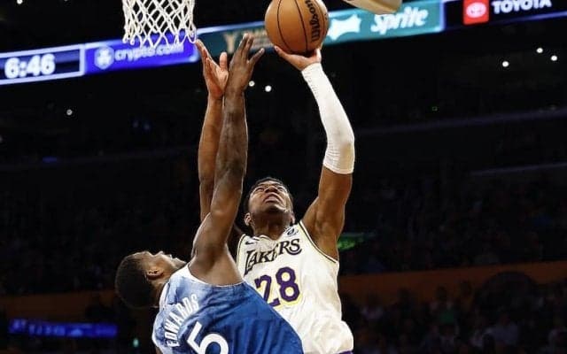 二枚看板が躍動したレイカーズがウルブズを撃破…八村塁は3戦連続2ケタの15得点