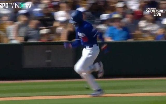 このスピード感はたまらん！大谷翔平の前を打つベッツが3安打 爆走内野安打のランニングフォームは躍動感の結晶