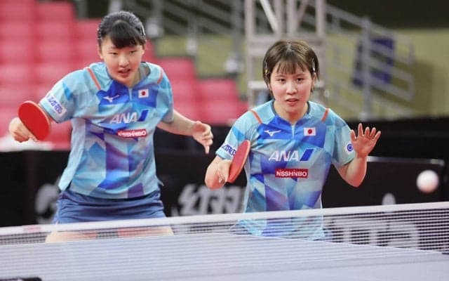 平野美宇、張本美和の“五輪コンビ”がインドペアに敗れる大波乱　フルゲーム落としまさかの初戦敗退【WTTシンガポールスマッシュ】