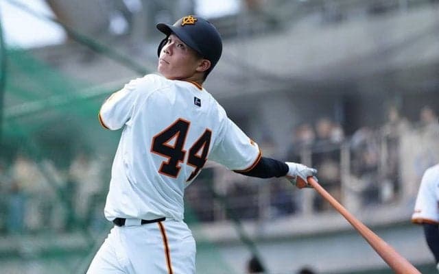 “4割超え”の巨人ドラ3が「想像以上の選手」　12球団トップに高まるファンの期待