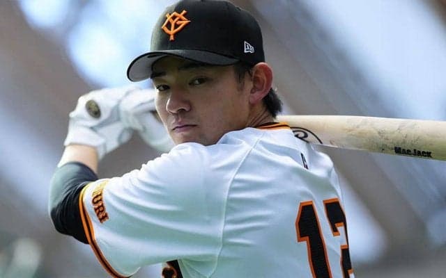 12球団1位、巨人23歳が「マジで神」　外野争い混沌も…“元3冠王”は「開幕1軍でいい」