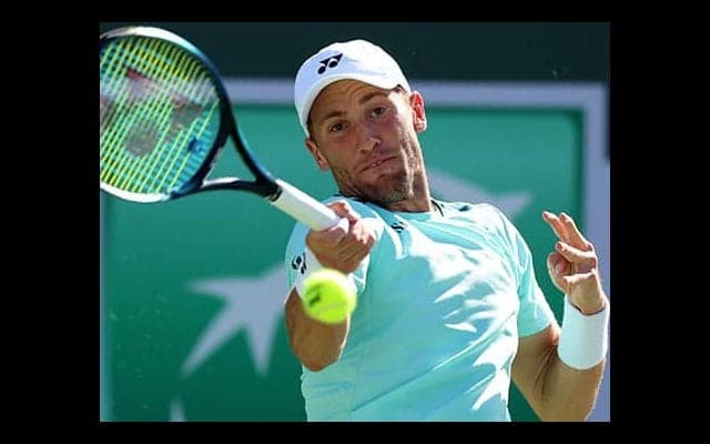  ルード8強 モンフィスに逆転勝ち 