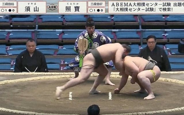 全力でつっかけてしまった結果、力士の巨体が“ふわり”浮きあがる珍事「これはまずいw」「落ち着いて」立ち合い3度合わずファンもドキドキ